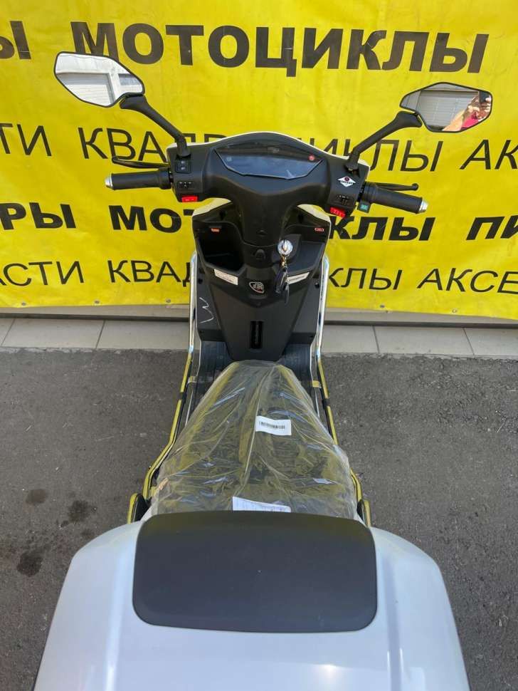 Электроскутер GL-YY/GS (L)/72V20AH GL1200DT-10 белый/синий с дугами SPEED