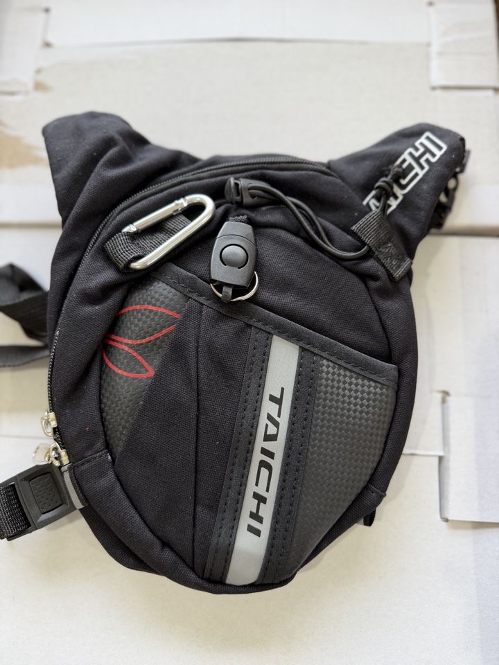 Сумка набедренная 484 DAINESE