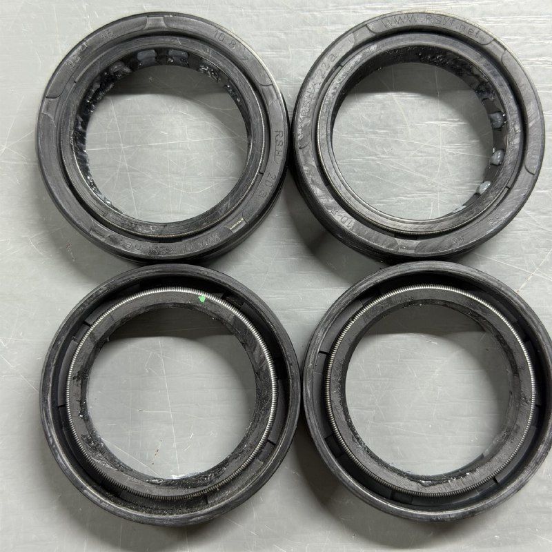 Сальники передних амортизаторов TTR-125 (33х46х11) (комплект 4шт) "SDTW"
