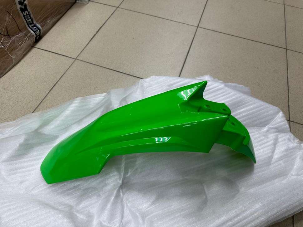 Крыло переднее (RC300-GY8X 2023) зеленый PAN4027