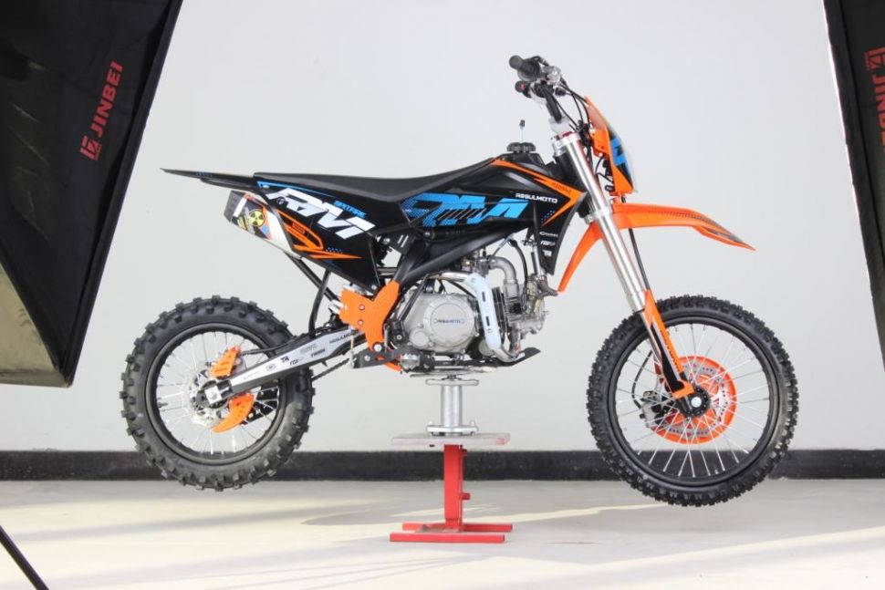 Питбайк Regulmoto SPITFIRE PRO 140  17/14  (черный/оранжевый)